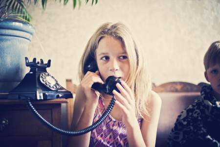 Borítókép: Vicces, ám enyhén bosszantó dolgok, amiket lehet, hogy te is csináltál gyerekként