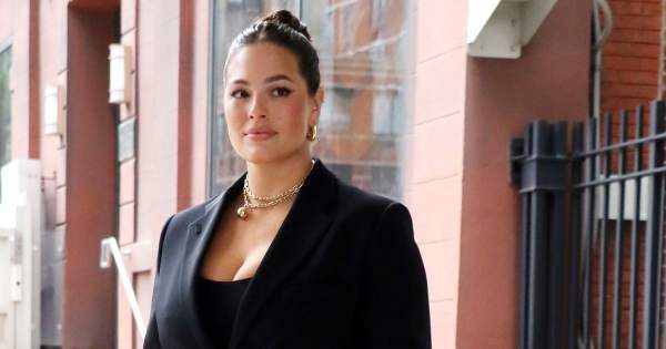 Borítókép: Na ilyen egy dögös anyuka! Imádjuk Ashley Graham legújabb nyári szettjét