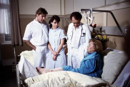 Borítókép: Nekünk ez volt a romantika, avagy mit is néztünk mi a Bridgertonok előtt