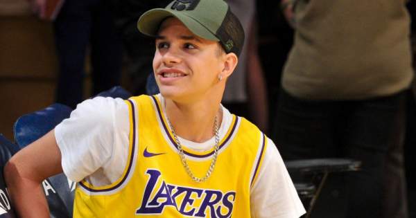 Borítókép: Egyre nagyobb a szerelem Romeo Beckham és modell barátnője között