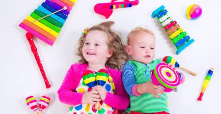 Borítókép: Miért szeretik a gyerekek a borzalmas zenét?