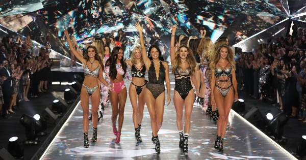 Borítókép: A testpozitív mozgalom őket is elérte - A Victoria's Secret lecserélte eddigi angyalait: Itt az új csapat!