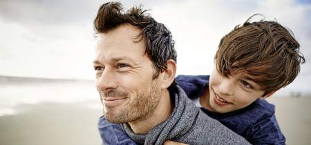 Borítókép: Apaszerep, avagy miért nem szabad csak tartalék játékosként tekinteni az apákra!?