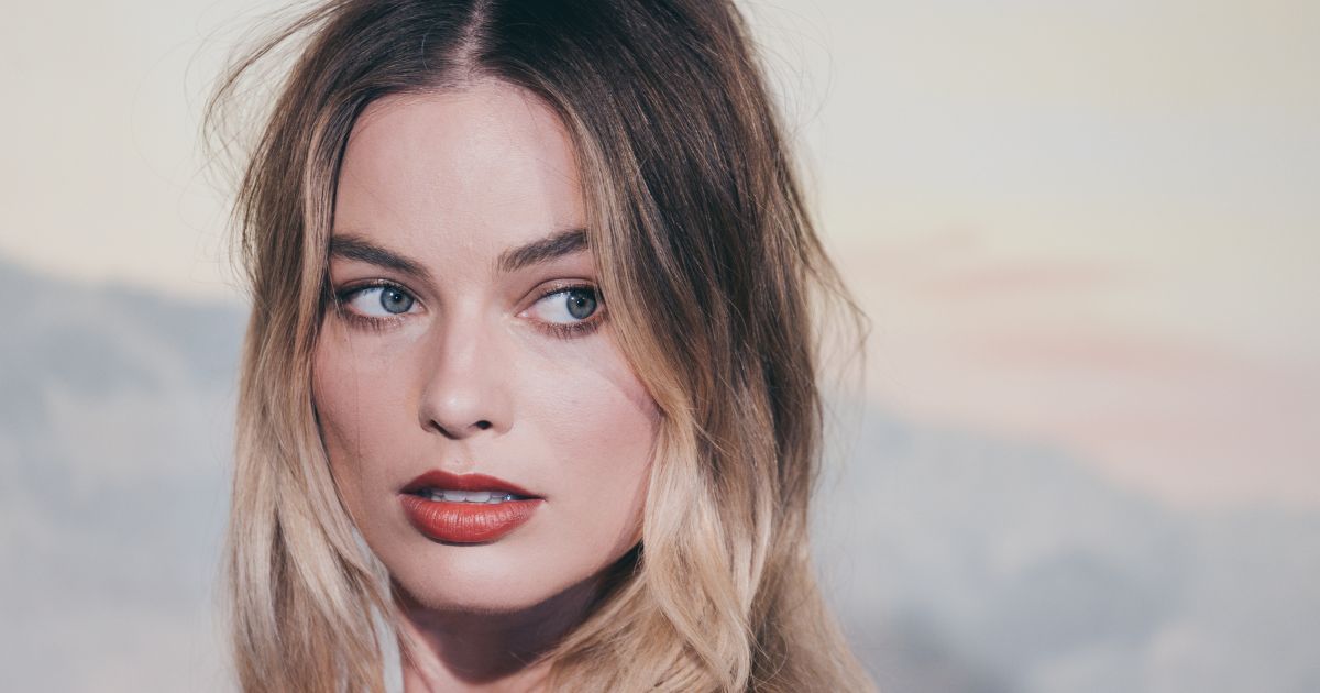 Margot Robbie is a nyár új kedvenc bikinijére esküszik - FOTÓK