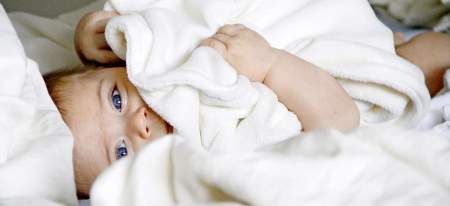 Borítókép: Az új "őrület": csecsemőkori szobatisztaság - Miért neveljük az újszülöttet szobatisztaságra? És hogyan?