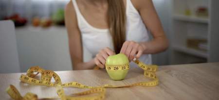 Borítókép: Étvágytagadók: Honnan ismerheted fel a gyerekkori anorexia tüneteit?