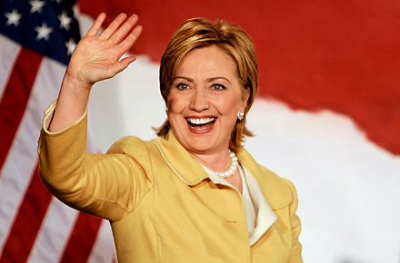 Borítókép: Clintonné vagy Hillary?