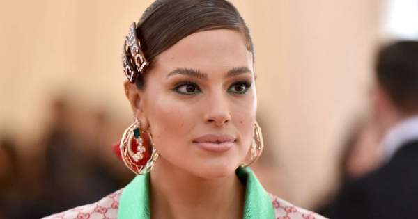 Borítókép: Jön a kistesó: babát vár a gyönyörű Ashley Graham