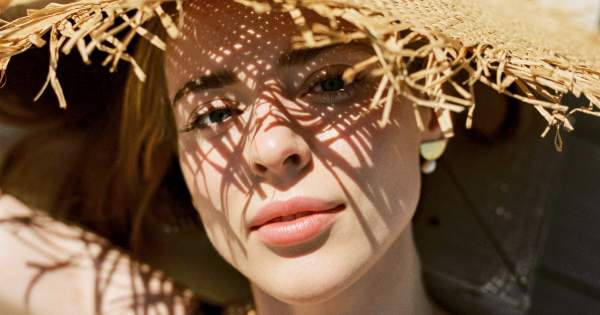 Borítókép: A legnagyobb guruk erre esküsznek: 5+1 trükk, hogy a legnagyobb hőségben is tartós maradjon a sminked