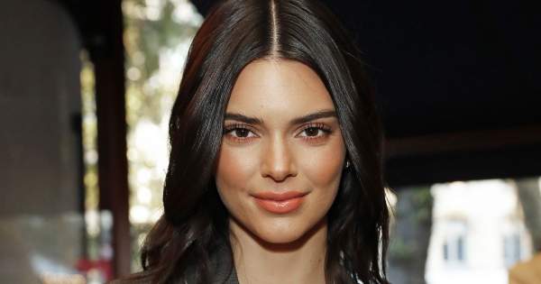 Borítókép: Fokozd még egy kicsit a 2000-es évek hangulatát: A sztárok már ezerrel élik ezt az új trendet!