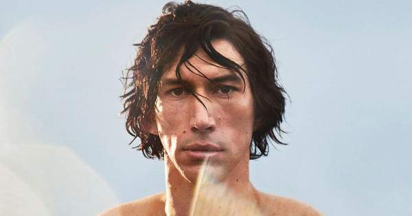 Borítókép: Itt bizony test nem maradt szárazon: Adam Driver szexi kentaurként robbantotta fel az internetet