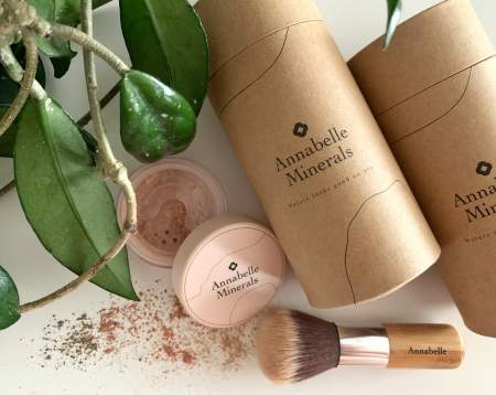 Borítókép: Hogyan segíthetnek a problémás bőrön az ásványi kozmetikumok?