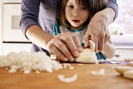 Borítókép: Én, egyedül – avagy mikor mit illik már a gyereknek egyedül csinálni