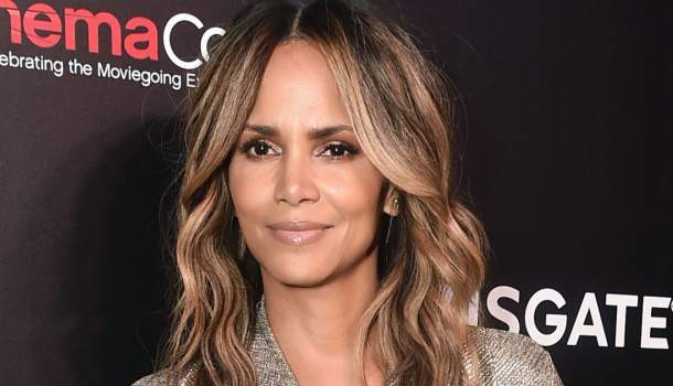 Borítókép: Az 55 éves Halle Berry olyan smink nélküli felvételt posztolt, hogy arra szavak sincsenek