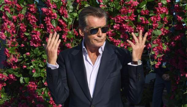Borítókép: Malibui luxus ide vagy oda, Pierce Brosnan még így sem talál vevőket óceánparti villájára - FOTÓK
