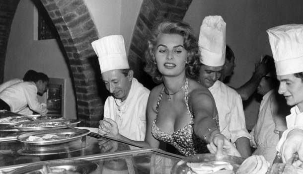 Borítókép: Utazz velünk a múltba: Nosztalgikus fotók a velencei filmfesztivál történetéből 