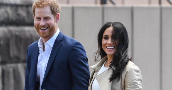 Borítókép: Melissa McCarthy kikotyogta: Ilyen egymással Meghan és Harry, mikor senki sem látja őket
