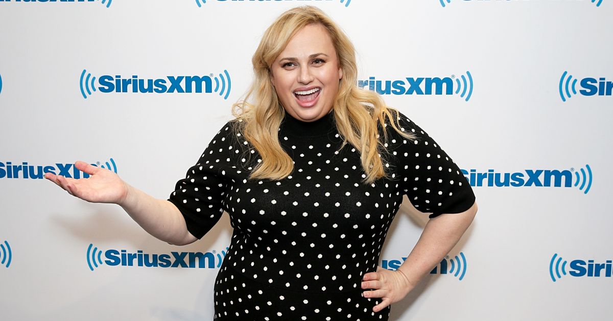 Rebel Wilson vadiúj fürdőruhás képe láttán nehezen találunk szavakat