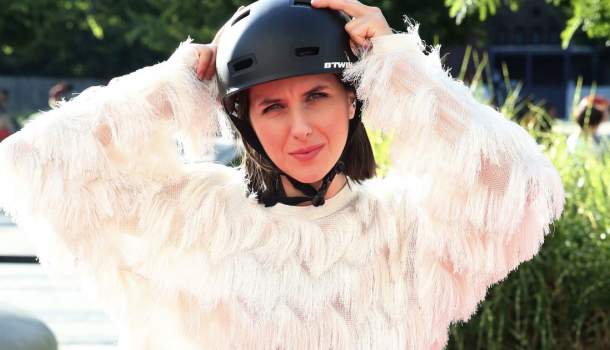 Borítókép: Sztárok a biciklin, avagy ilyen volt a Bringával a vörös szőnyegen - FOTÓK