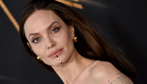 Borítókép: Angelina Jolie ragyogott gyerekei mellett a vörös szőnyegen: Shiloh-ra rá sem ismertünk!