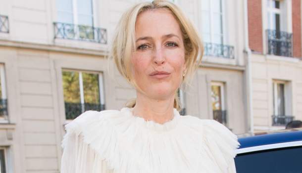 Borítókép: Gillian Andersonnak nem kellenek a drága kozmetikumok: erre a hidratáló krémre esküszik!