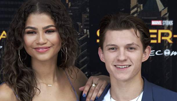 Borítókép: Tom Holland extra cuki módon tudatta a világgal, hogy mennyire büszke barátnőjére, Zendayára