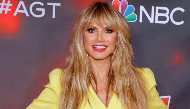 Borítókép: Mennyire édes?! Heidi Klum pólója felér egy szerelmi vallomással