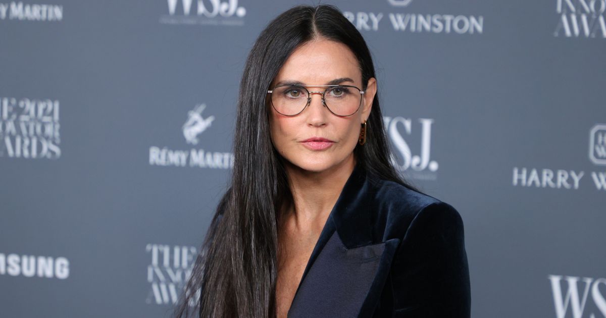 Mindenki őt figyelte: Demi Moore igazán vadító szettben lépett a vörös szőnyegre