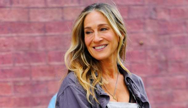 Borítókép: Carrie Bradshaw 20 év után ugyanazt a darabot viselte - És még mindig imádjuk!