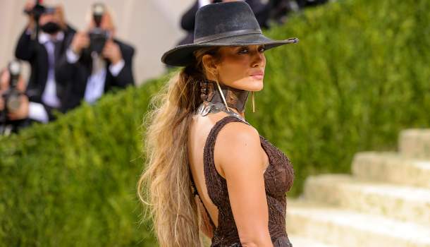 Borítókép: 52 évesen élete legjobb formájában van! Jennifer Lopez új fotóival forrósította fel a hangulatot Instán