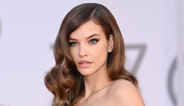 Borítókép: Nem tudjuk levenni a szemünket róla! Palvin Barbi dögös fotóval tért vissza