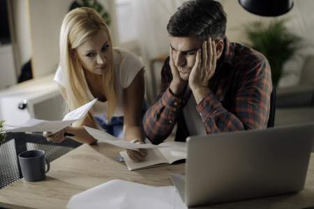 Borítókép: Nem úgy élünk, ahogy azt tíz éve elterveztük