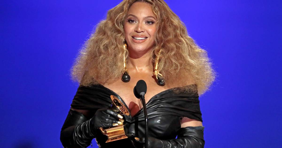 Mekkorát nőttek! Beyoncé a lányaival pózol legújabb videójában, ráadásul egyforma szettben