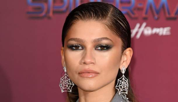 Borítókép: Micsoda választás! Zendaya legutóbbi szettje akár az ünnepekkor is megállná a helyét