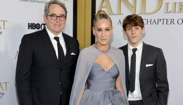 Borítókép: Őrületes ruhákban vonultak fel a Sex and The City csillagai a vörös szőnyegen: Carrie Bradshaw visszatért!