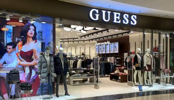 Borítókép: GUESS what? Három új GUESS üzlet nyílt az Arena Mallban
