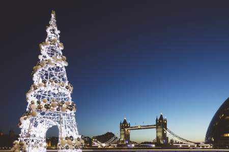 Borítókép: 12 megdöbbentő karácsonyi szokás a brit királyi családról