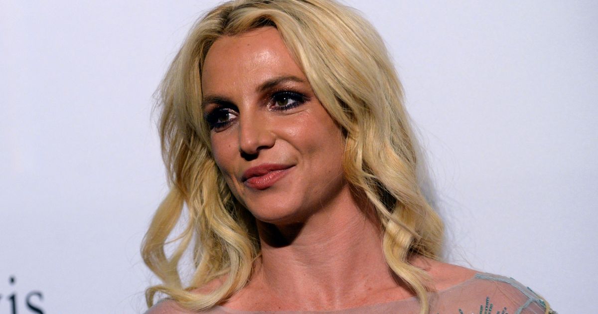 Britney Spears drasztikus hajszínváltáson ment keresztül