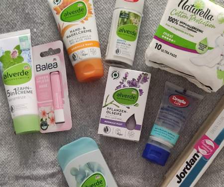 Borítókép: Neked alap, neki luxus - Még 1 hétig tart a Nem luxus táska kampány!