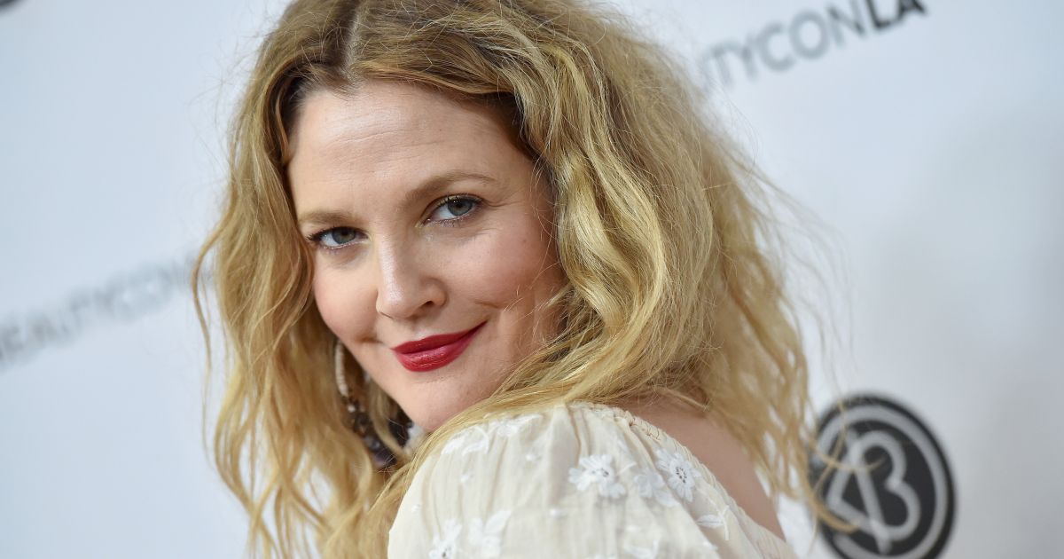 Drew Barrymore elárulta, melyik híres pasival volt nyitott kapcsolata