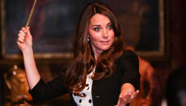 Borítókép: Nem tűr vetélytársakat: Zseniális, ahogy Katalin hercegné lekoptatott egy lányt, aki rányomult Vilmosra