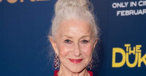 Borítókép: Wow! Helen Mirren ismét bebizonyította, hogy a tökéletes ruhaválasztás 76 évesen is a kisujjában van