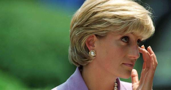 Borítókép: Nem fogod elhinni, hogy ki tanácsolta annak idején Dianának azt, hogy hagyja el Angliát