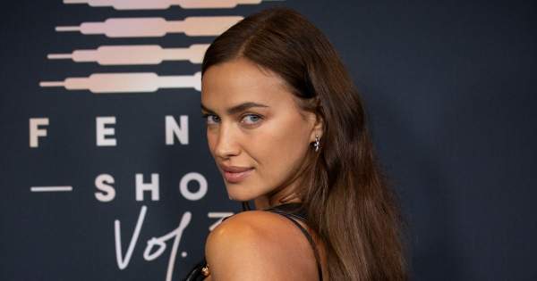 Borítókép: Irina Shayk csúnya cipőjének minden esélye megvan arra, hogy a tavaszi szezonban taroljon 