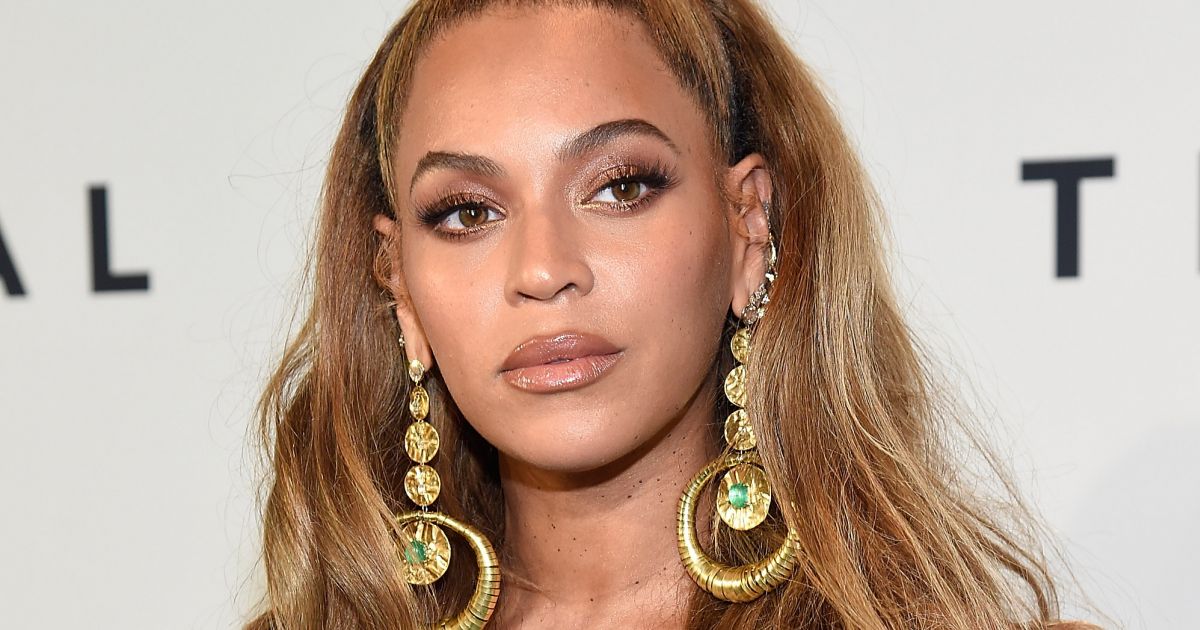 Igazi stíluskirálynő! Beyoncé legújabb pink szettjét Barbie is megirigyelné