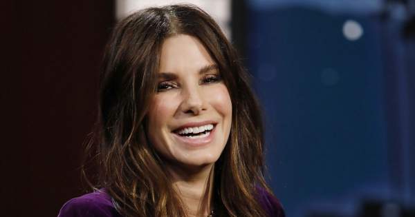 Borítókép: Nem tud hibázni! Sandra Bullock a legtökéletesebb ruhát választotta új filmje premierjére