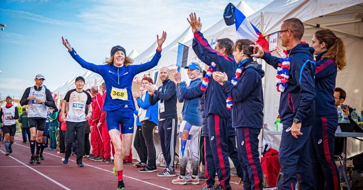 Camille Herron, ultrafutás, világrekord, 100 mérföld,
