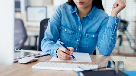 Borítókép: Harminchat múltam, egészséges vagyok, mégis a végrendeletemet írom, hogy gondoskodjak a gyerekeim jövőjéről