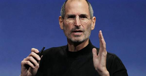 Borítókép: Steve Jobs gyönyörű lányának csak úgy szárnyal karrierje: egyre sikeresebb modellként