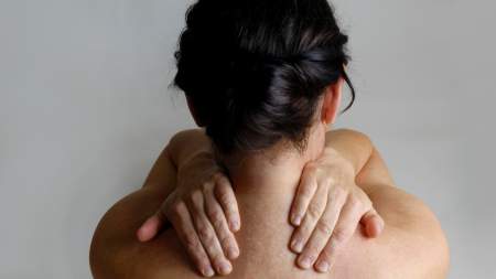 Borítókép: Nőknél gyakoribb a befagyott váll szindróma - van segítség